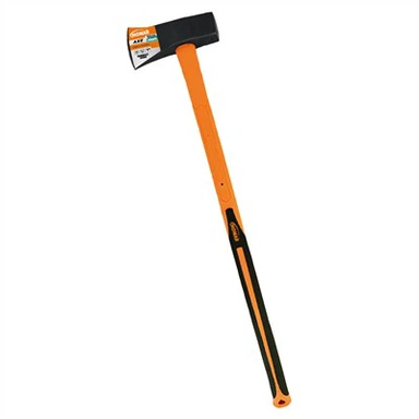 Feueraxt mit langem Holzstiel